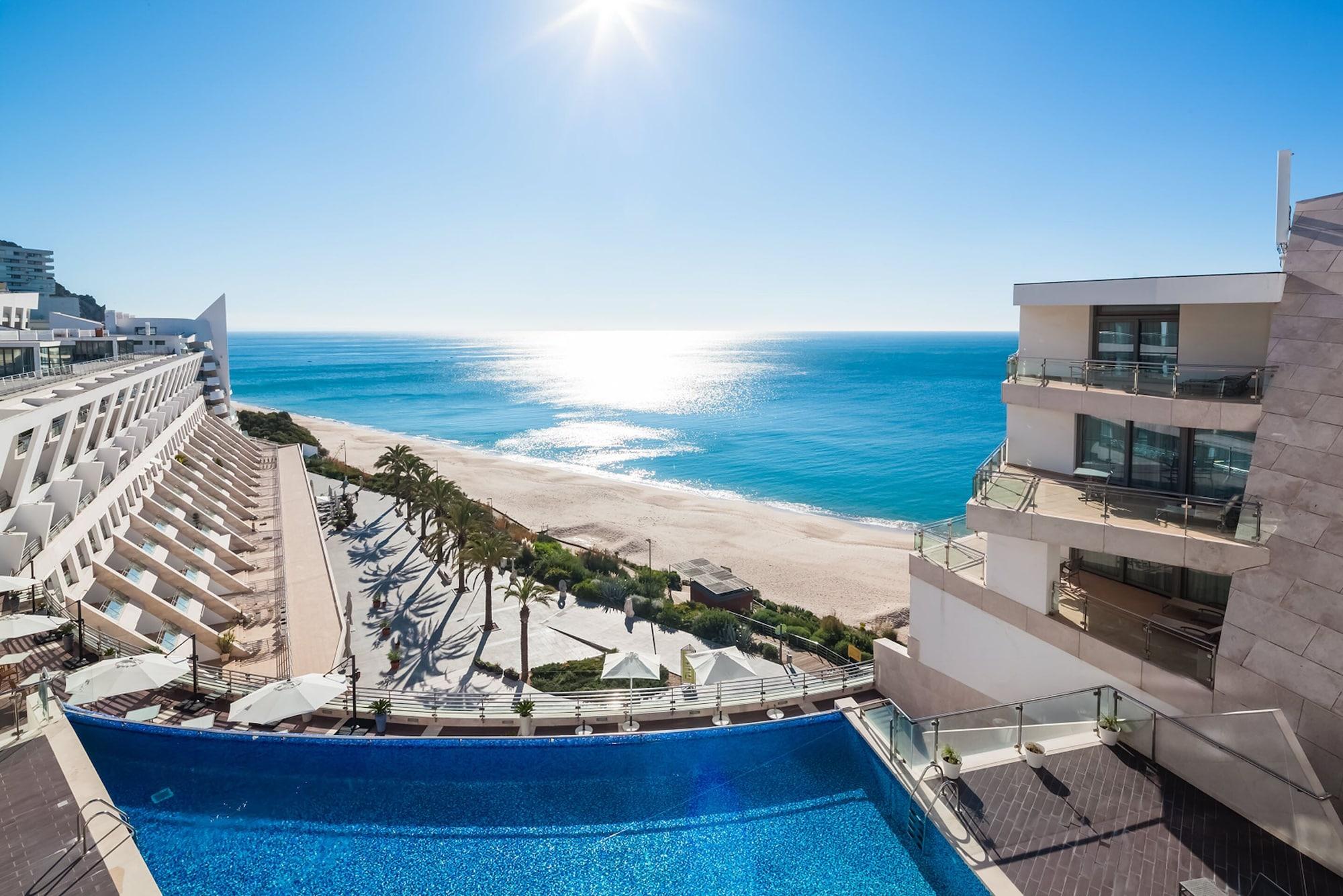 Sesimbra Oceanfront Hotel Сесимбра Экстерьер фото