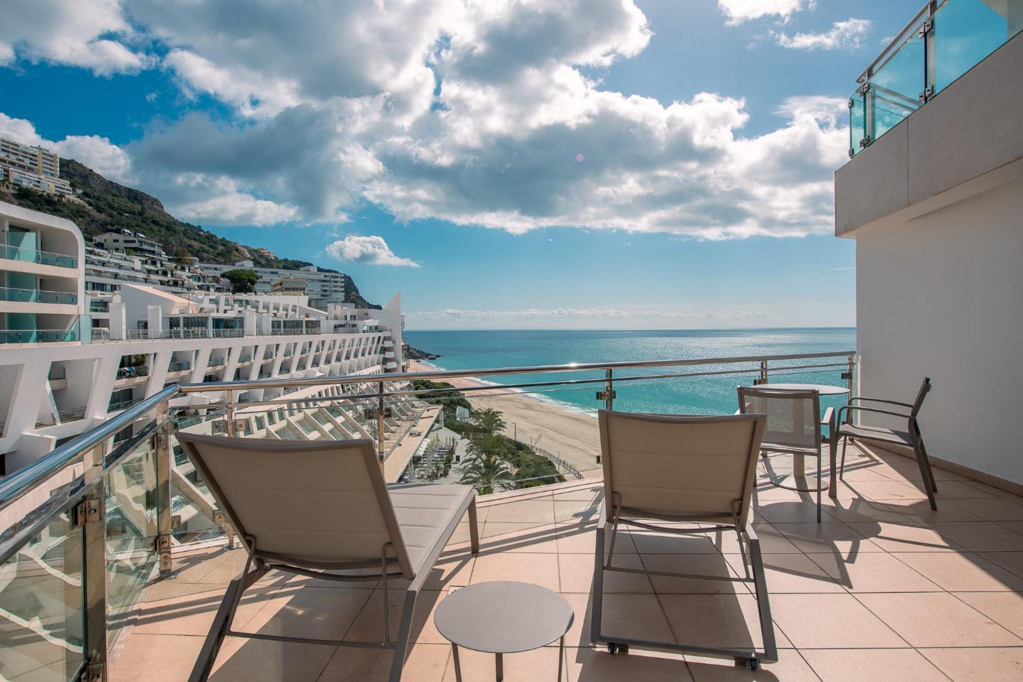 Sesimbra Oceanfront Hotel Сесимбра Экстерьер фото